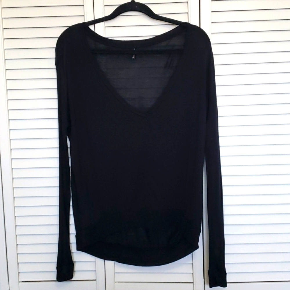 7 For All Mankind Oversized Modal and Silk Lightweight V-neck Sweater, Size XS